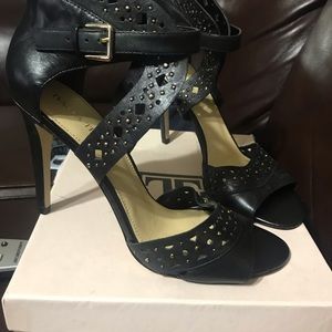 New in Box Ivanka Trump sexy heels sz 11